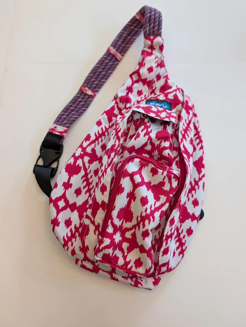 Large Kavu Crossbody Rope Sling Bag, Pink And White